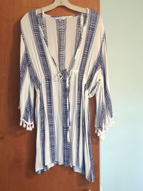 blue island White Tunic with Blue Stripe Tassel Tie